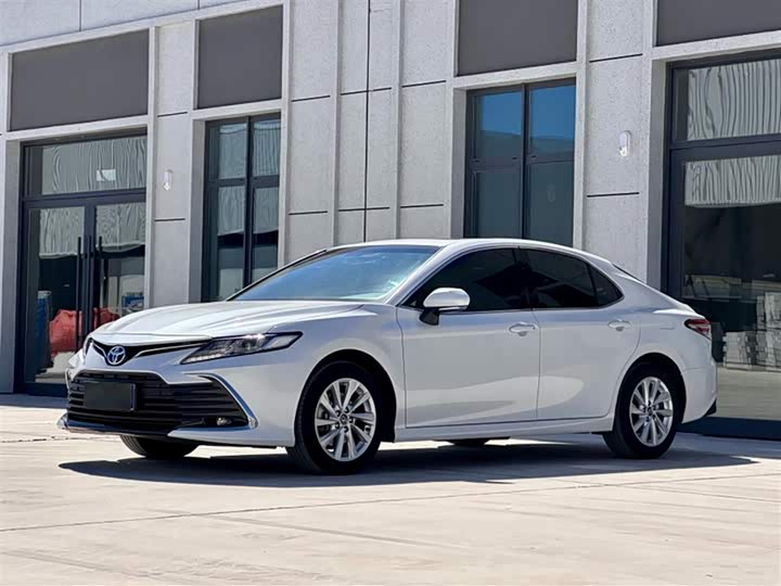 Toyota Camry, 2022 — фото 6 из 12