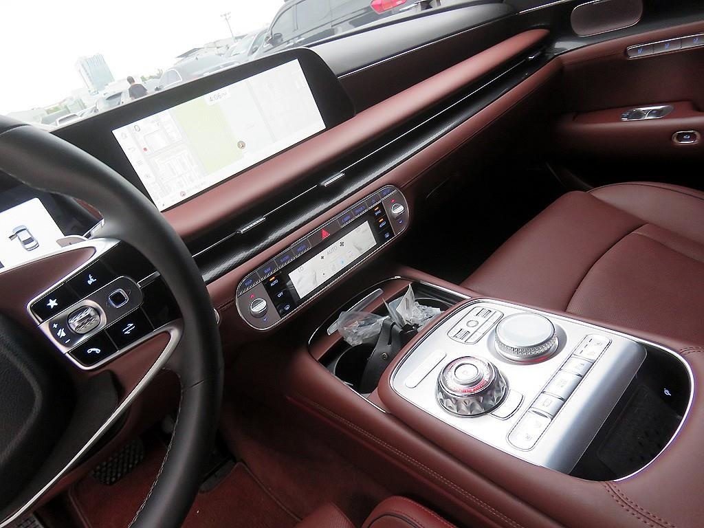 Genesis G90, 2024 — фото 9 из 12