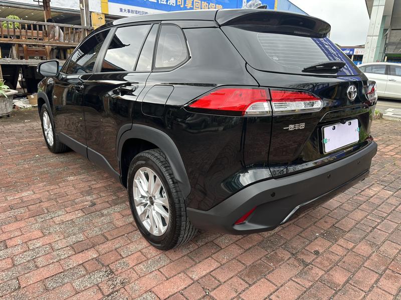 Toyota Corolla Cross, 2023 — фото 5 из 12