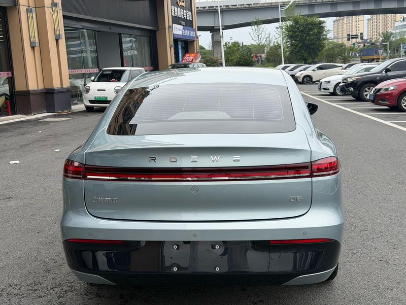 Roewe D6, 2025 — фото 5 из 9