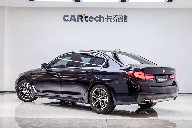 BMW 5 Series Hybrid, 2023 — фото 4 из 12