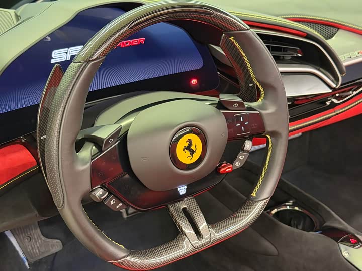 Ferrari SF90, 2024 — фото 8 из 9