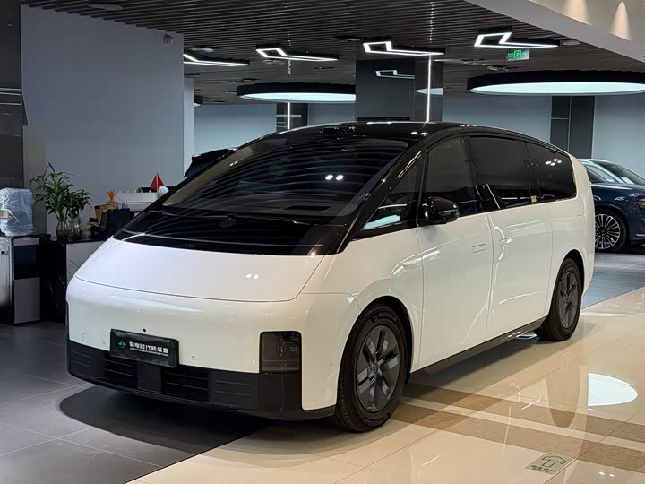 LiXiang Mega, 2025 — купить в Чебоксарах под ключ