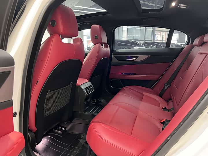 Jaguar XE L, 2022 — фото 7 из 9
