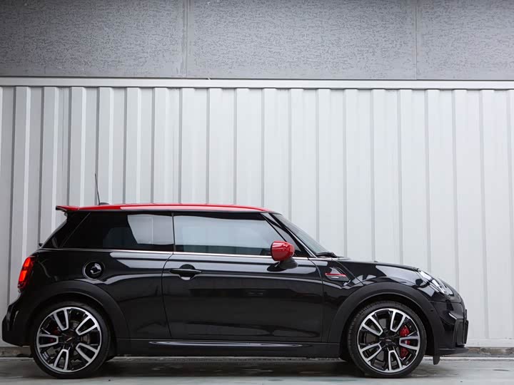 Mini Mini JCW, 2022 — фото 3 из 9