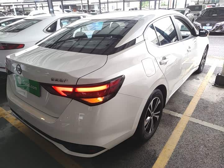Nissan Sylphy, 2023 — фото 7 из 9