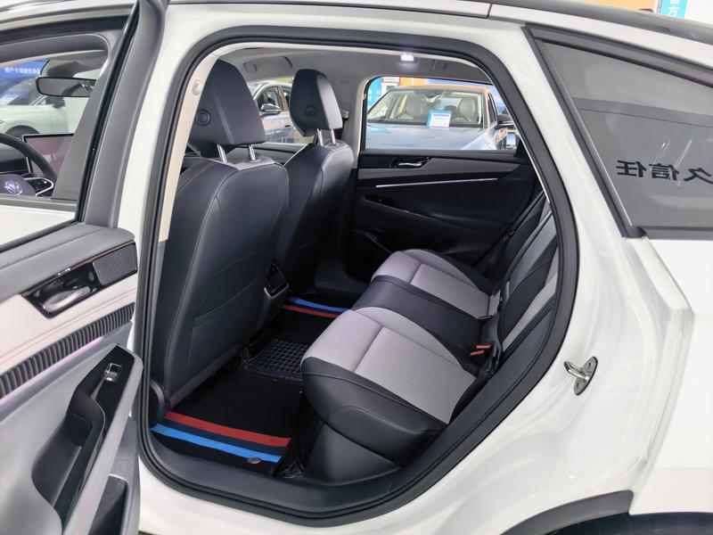 Volkswagen ID.7 Vizzion, 2025 — фото 11 из 12
