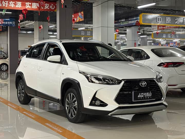 Toyota Yaris L Hatchback, 2022 — фото 3 из 9