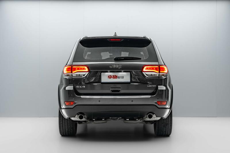Jeep Grand Cherokee, 2023 — фото 6 из 12