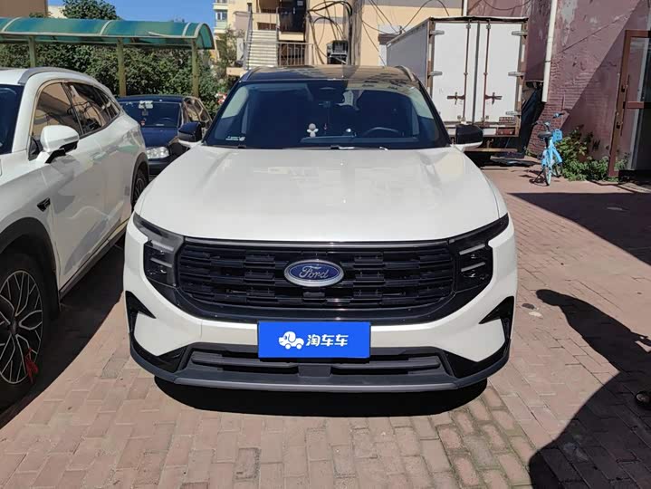 Ford Edge, 2023 — фото 2 из 9
