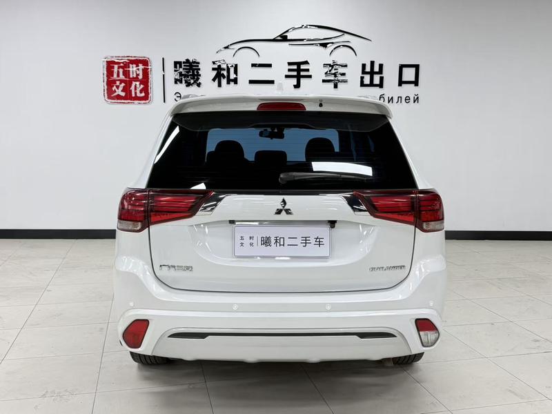 Mitsubishi Outlander, 2021 — фото 6 из 12