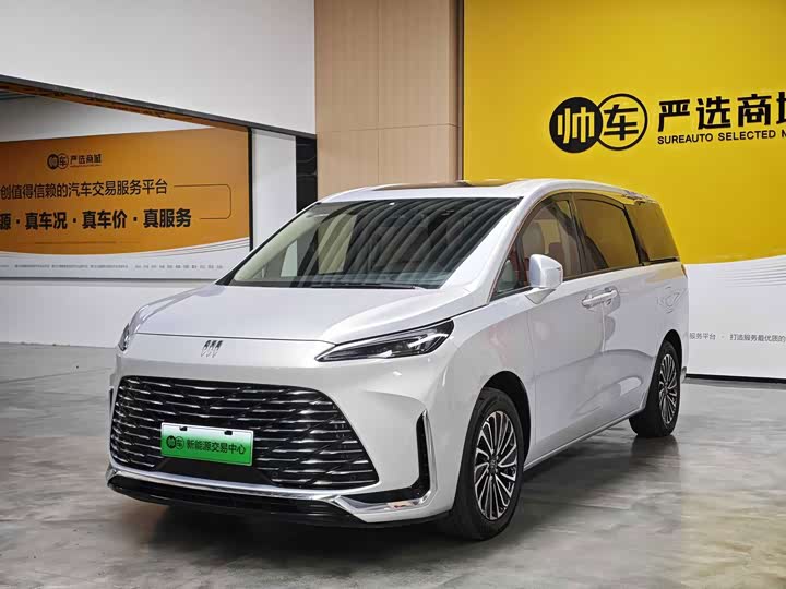 Buick GL8 Hybrid, 2025 — купить в Смоленске под ключ