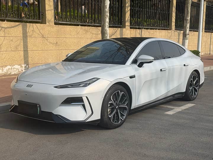 Geely Galaxy E8, 2024 — купить в Белгороде под ключ