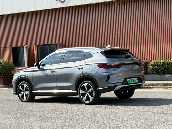 BYD Song Plus Hybrid/EV, 2022 — фото 5 из 9