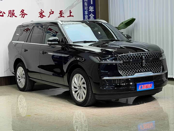 Lincoln Navigator, 2025 — фото 4 из 9
