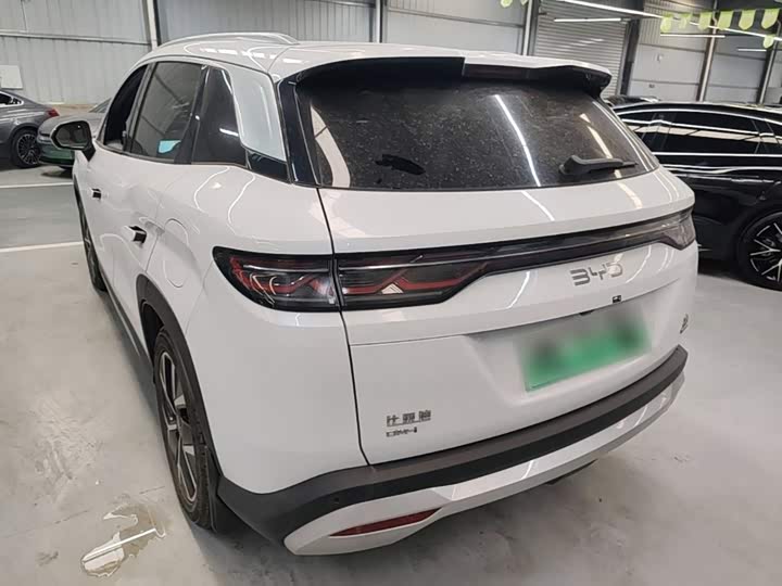 BYD Song L DM-i Hybrid, 2024 — фото 5 из 9