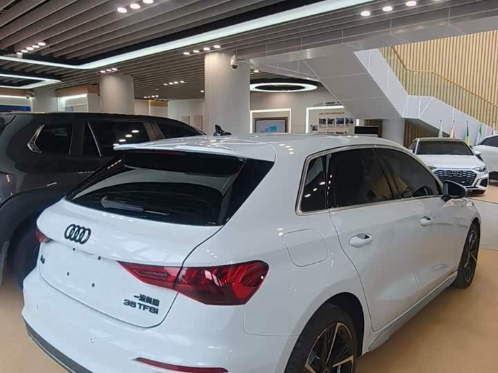 Audi A3, 2023 — фото 7 из 9