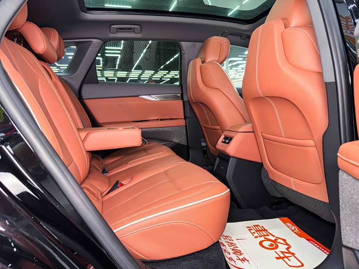 Cadillac Optiq, 2025 — фото 5 из 9
