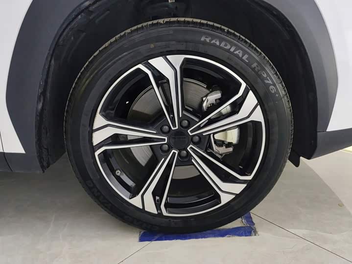 Geely Galaxy L7, 2025 — фото 6 из 9