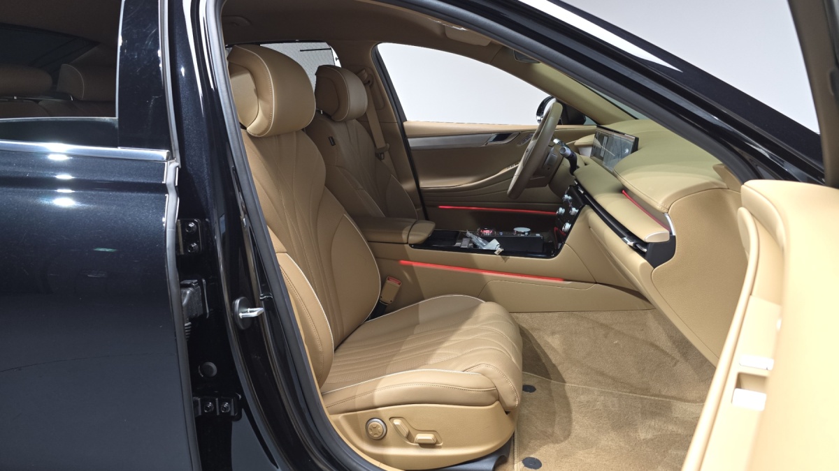 Genesis G80, 2025 — фото 11 из 12