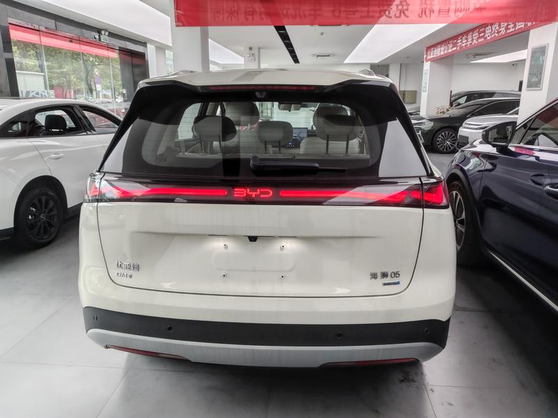BYD Sea Lion 05 DM-i Hybrid, 2026 — фото 3 из 7