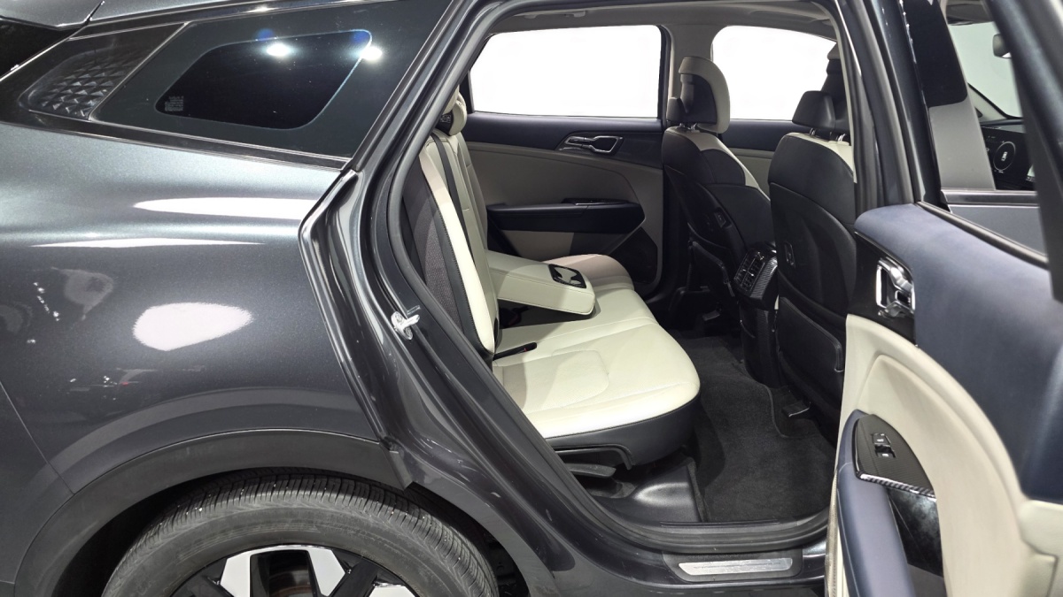 Kia Sportage, 2022 — фото 10 из 12