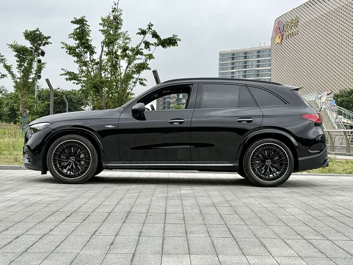 Mercedes-Benz GLC-Class AMG, 2025 — фото 3 из 9