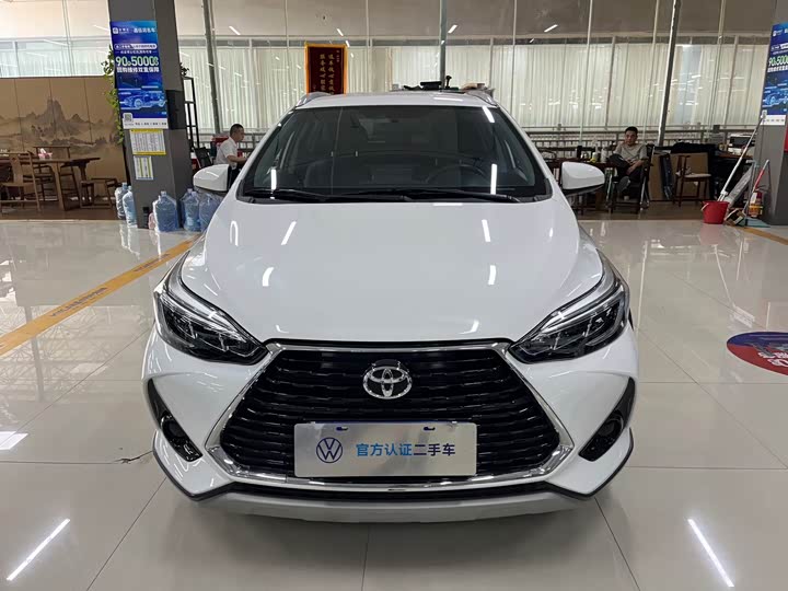 Toyota Yaris L Hatchback, 2022 — фото 2 из 9