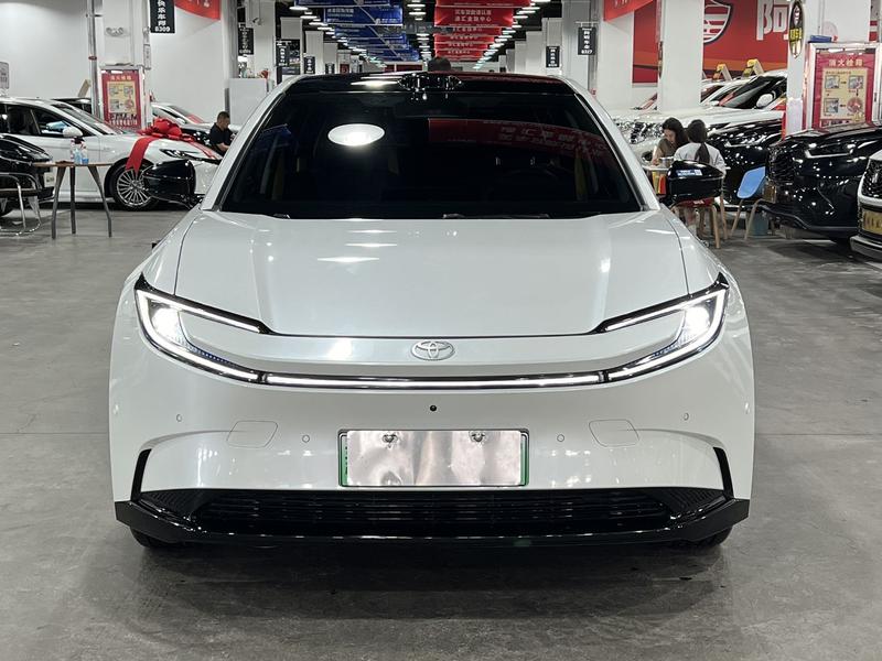 Toyota bZ5, 2025 — фото 2 из 12