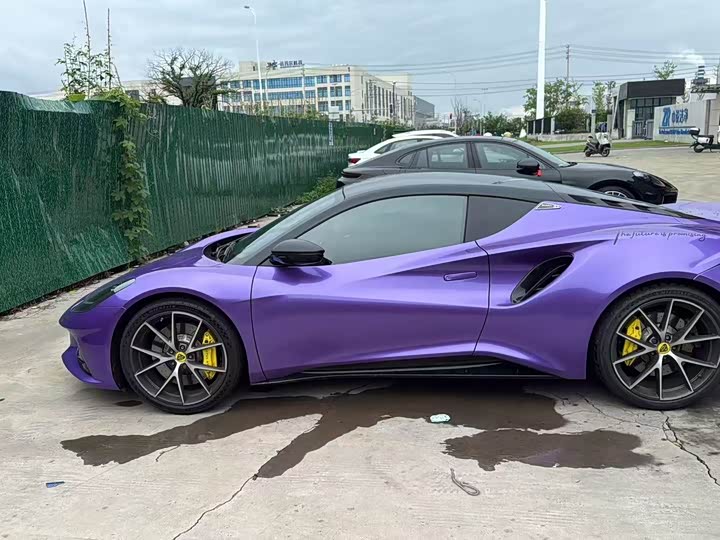Lotus Emira, 2023 — фото 6 из 9