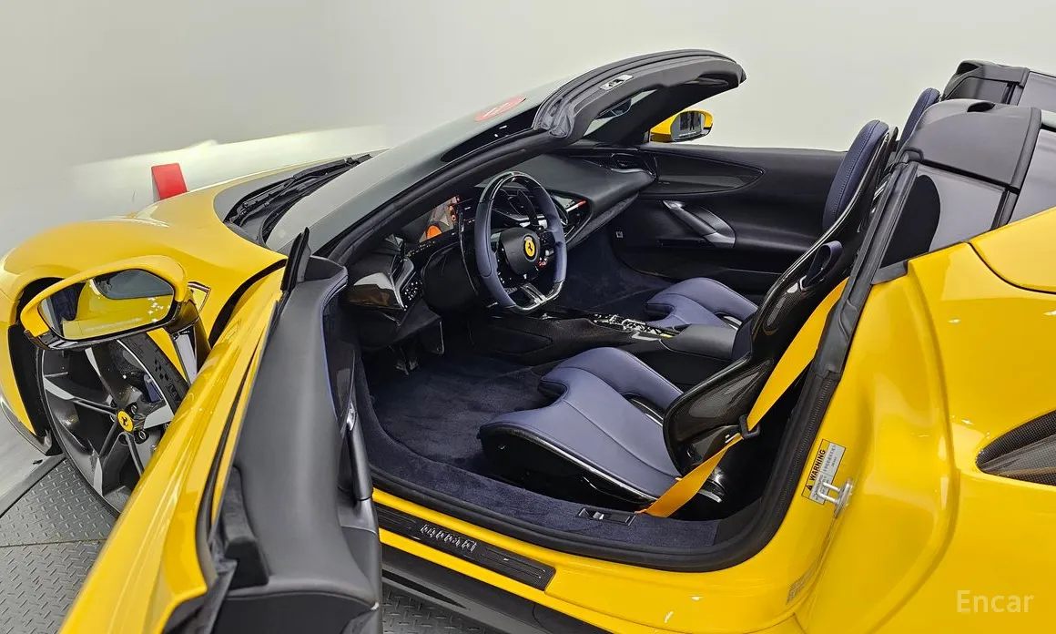 Ferrari SF90, 2023 — фото 11 из 12