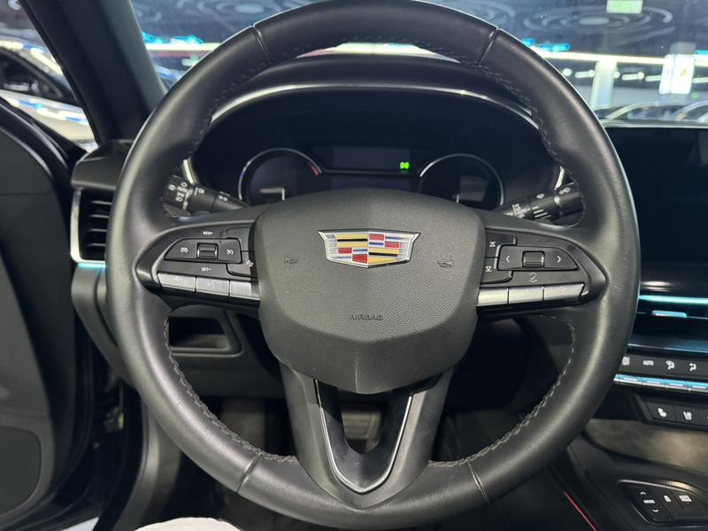 Cadillac CT5, 2023 — фото 9 из 12
