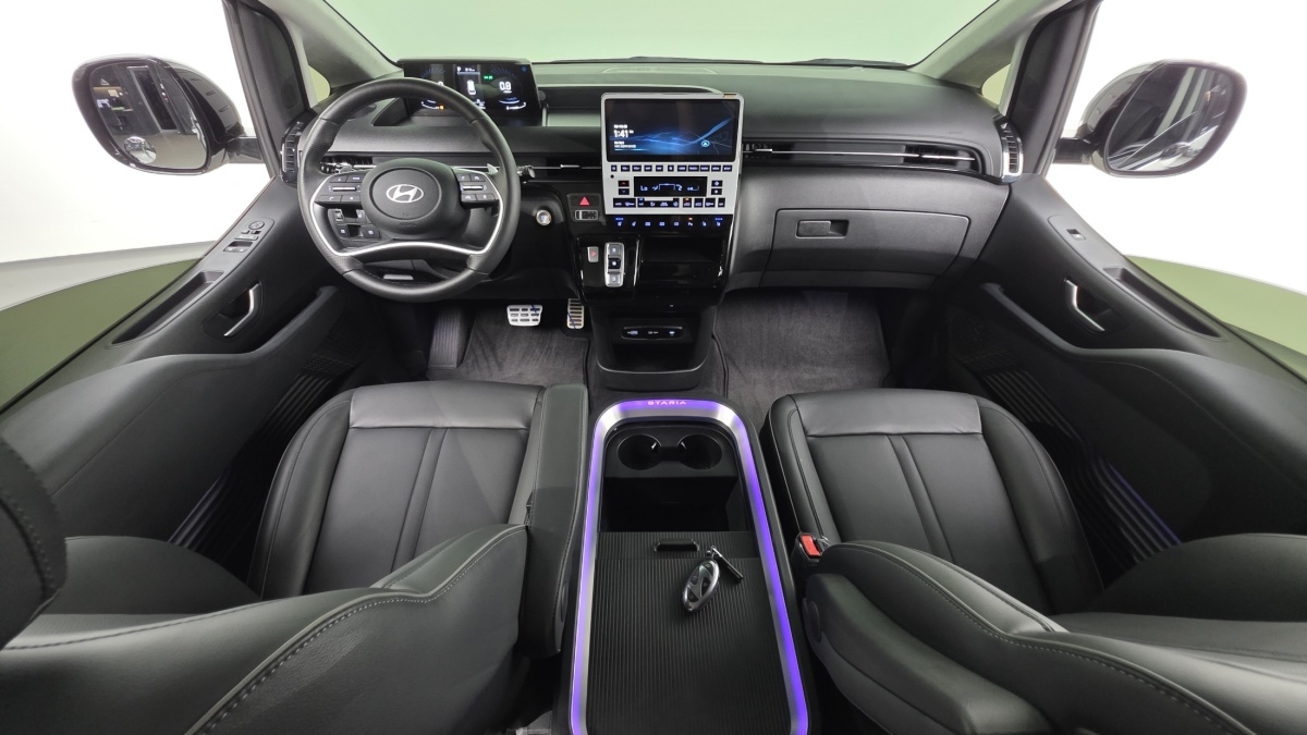 Hyundai Staria, 2025 — фото 6 из 12