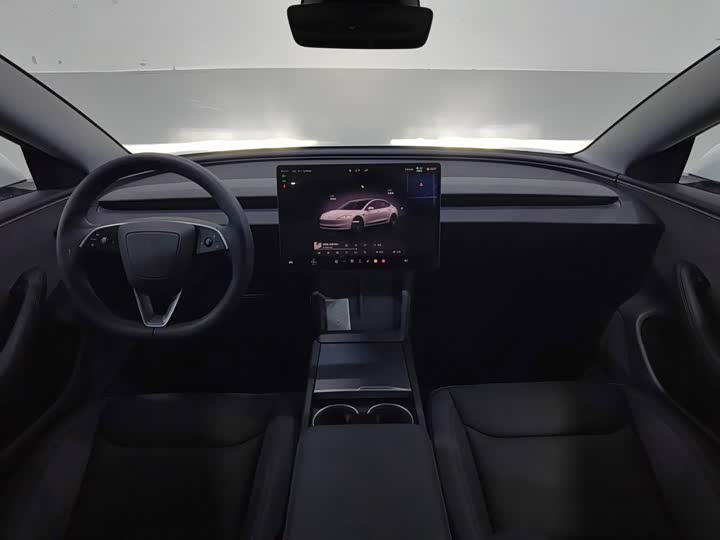 Tesla Model 3, 2025 — фото 5 из 9