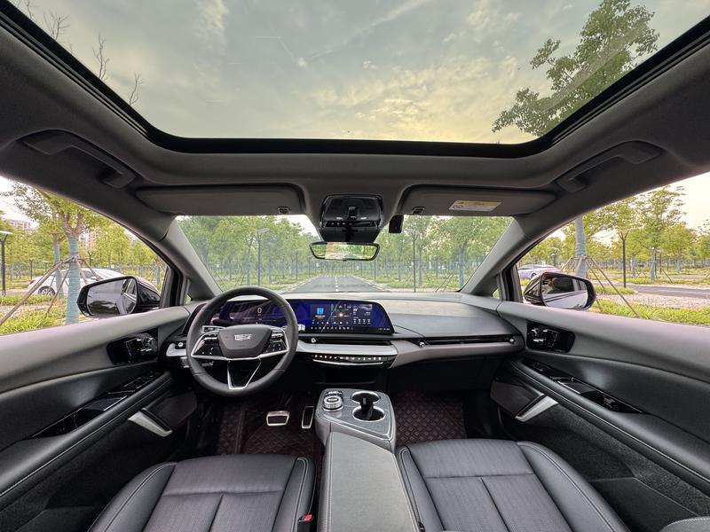 Cadillac Optiq, 2024 — фото 9 из 12
