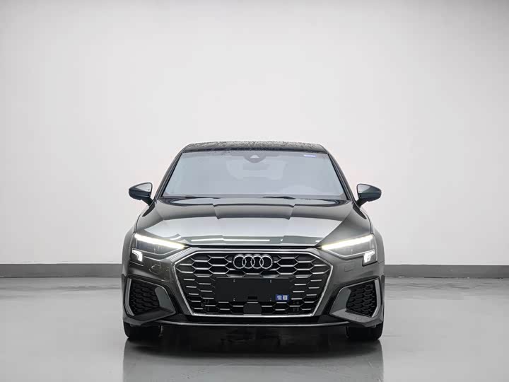 Audi A3, 2023 — фото 2 из 9