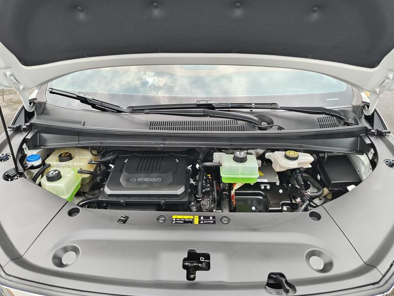 GAC Trumpchi M8 Hybrid, 2025 — фото 9 из 12