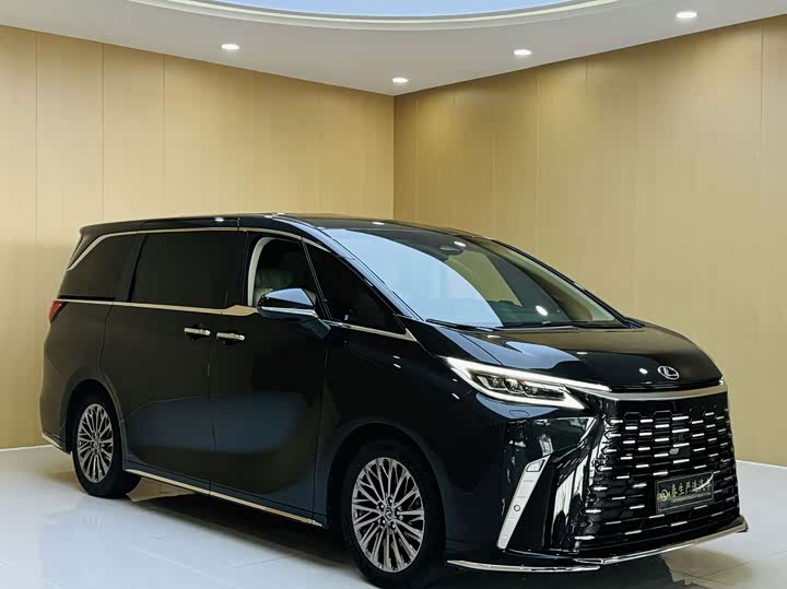 Lexus LM, 2023 — фото 3 из 9