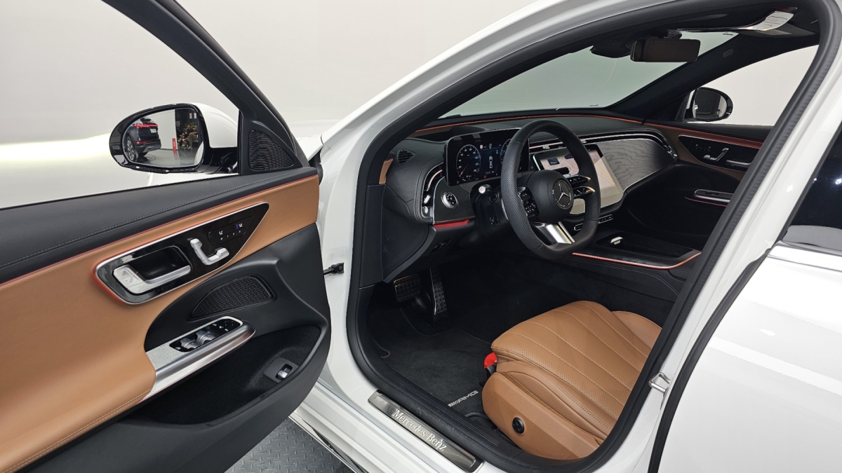 Mercedes-Benz E-Class, 2025 — фото 9 из 12