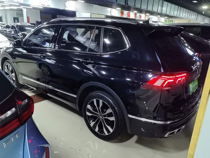 Volkswagen Tiguan L Pro, 2021 — фото 5 из 9
