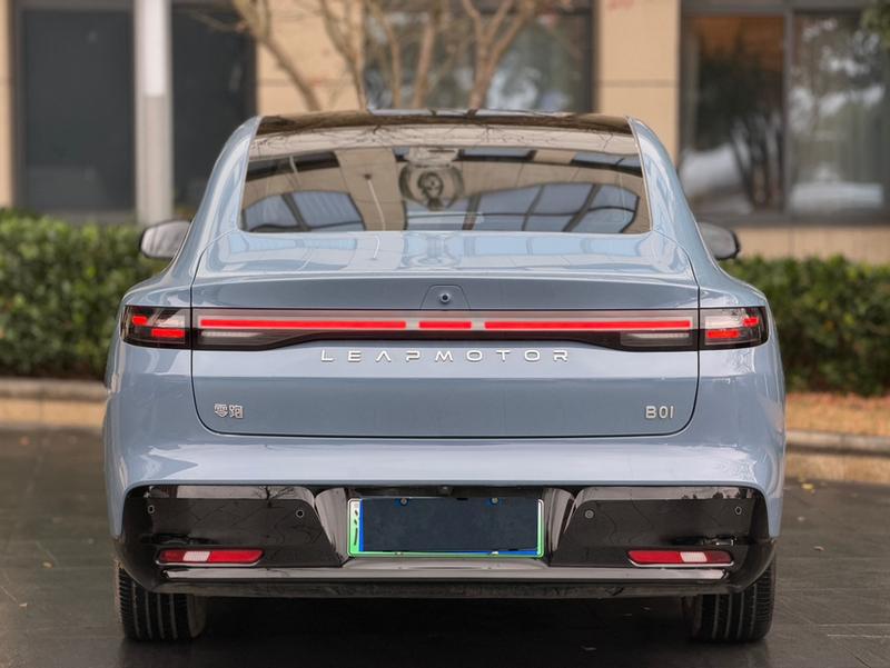 Leapmotor B01, 2025 — фото 5 из 10