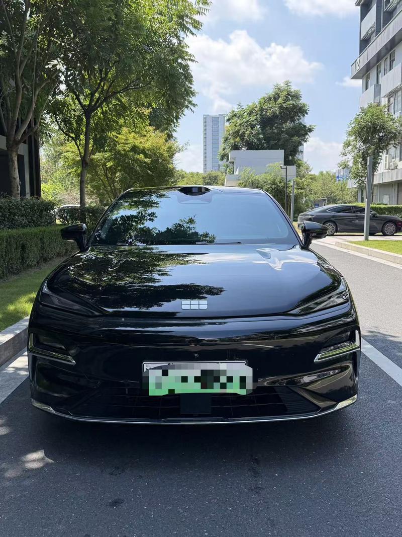 Geely Galaxy Starshine 8 EM-i, 2025 — фото 2 из 10