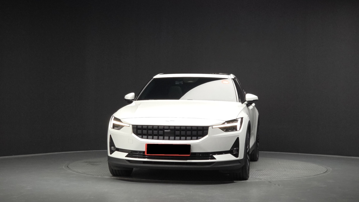 Polestar 2, 2022 — фото 3 из 12
