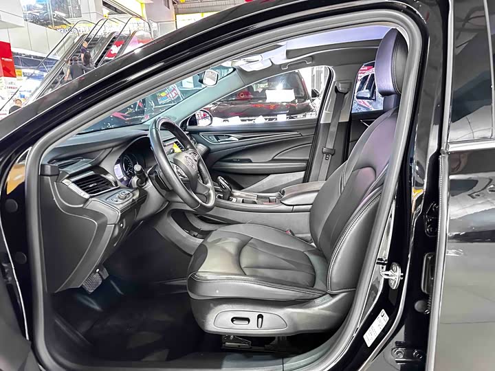 Buick LaCrosse, 2022 — фото 7 из 9