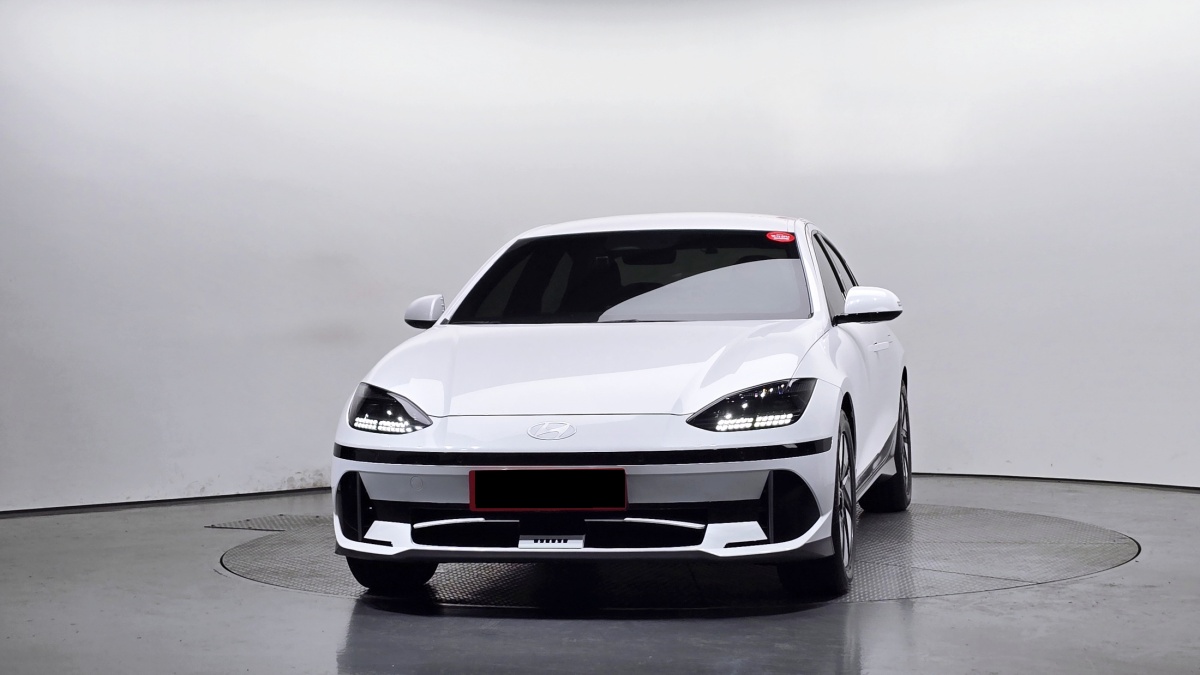 Hyundai Ioniq 6, 2023 — фото 3 из 12