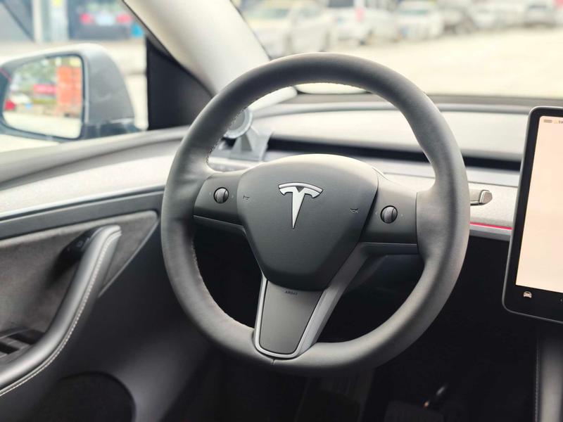 Tesla Model Y, 2024 — фото 9 из 11