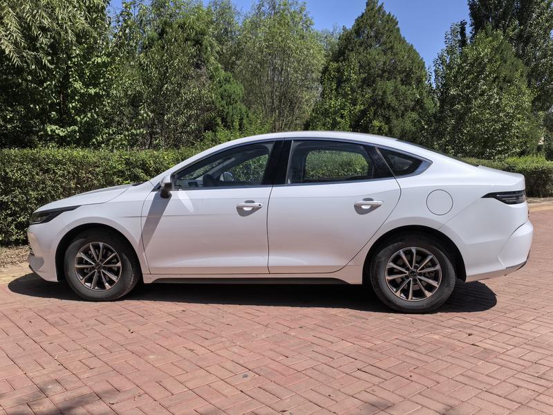 BYD Destroyer 05, 2025 — фото 4 из 12
