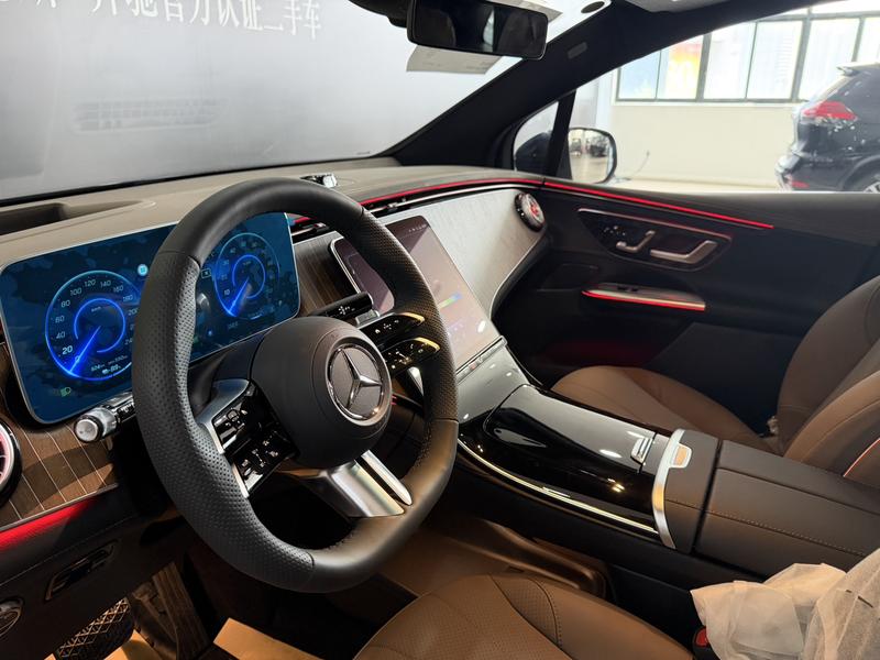 Mercedes-Benz EQE SUV, 2025 — фото 11 из 12