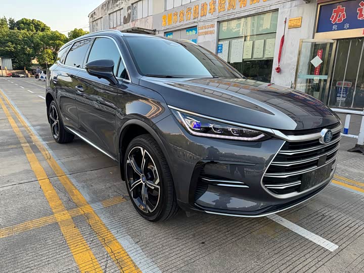 BYD Tang Hybrid/EV, 2022 — фото 8 из 9