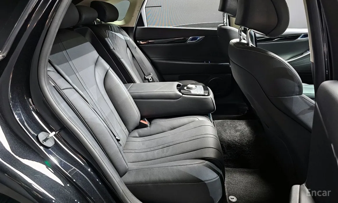 Genesis G80, 2022 — фото 12 из 12